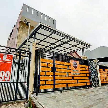 Jabusimo Syariah Redpartner Hotel Jakarta Bagian luar foto